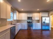 4BED/3BATH LOCATED IN 2 Duke St
