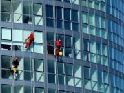  Quick & Efficient Window Washing & Cleaning Services