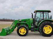 2016 John Deere 5100E
