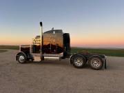 FOR SALE: 2000 Peterbilt 379 EXHD 