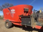 Kuhn Knight VT 168 Vertical Mixer Feed Wagon